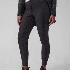 Athleta Headlands Hybrid Trek Jogger, NWT